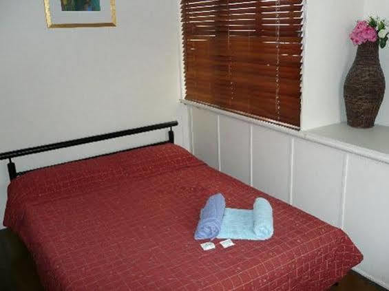 Cairns City Backpackers Hostel Exterior photo